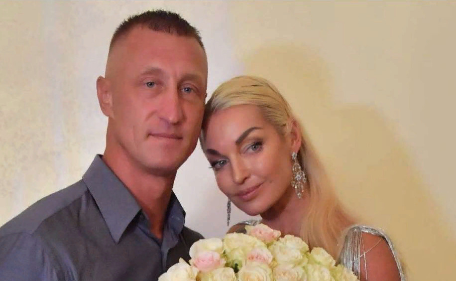 Сергей Кузнецов и Анастасия Волочкова