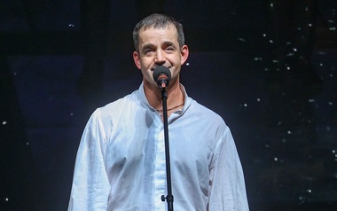 Дмитрий Певцов
