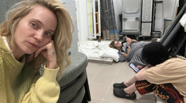 Глюкоза вместе с дочками в бомбоубежище