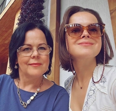 Наталья Медведева привела маму в клинику пластической хирургии