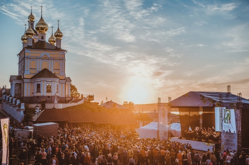 Встречаем лето правильно: Шаляпин, Гарри Поттер и много книг