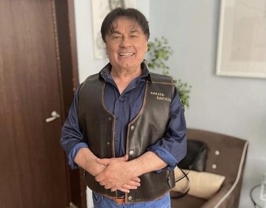 Александр Серов