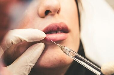 Топ−5 немодных пластических операций