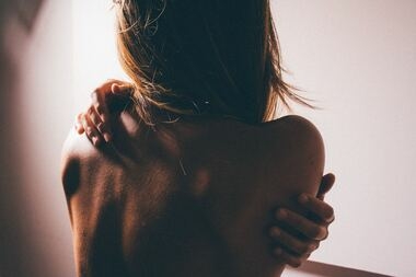 почему акне может появиться уже во взрослом возрасте