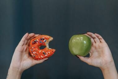 Пищевая зависимость: что с ней делать и как бороться (и надо ли)