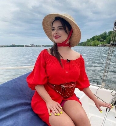 Наташа Королева