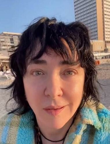 Лолита вывезла дочь и маму из Киева: «Много хороших людей помогало»