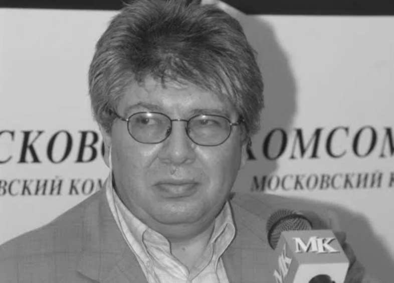 Кирилл Разлогов