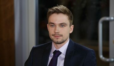 Александр Петров