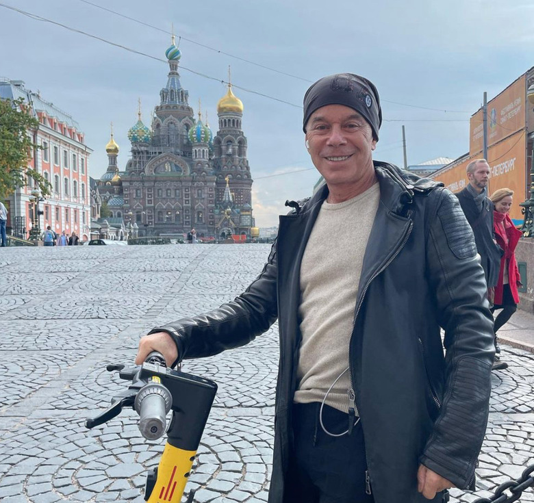 Газманов в Питере впал в детство