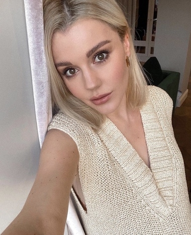 Юлианна Караулова