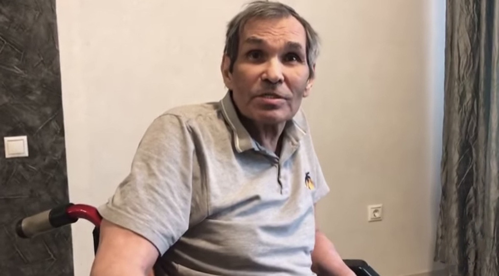 Бари Алибасов