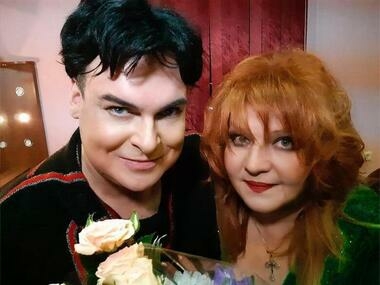 Юлиан и Анастасия год назад сыграли шумную свадьбу