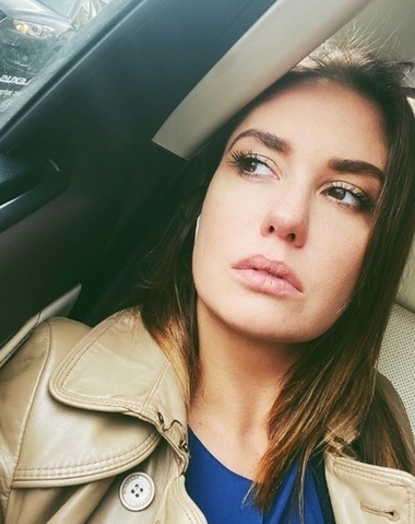 АГАТА МУЦЕНИЕЦЕ