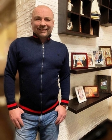 Александр Жулин