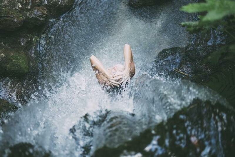 вода не должна быть горячей
