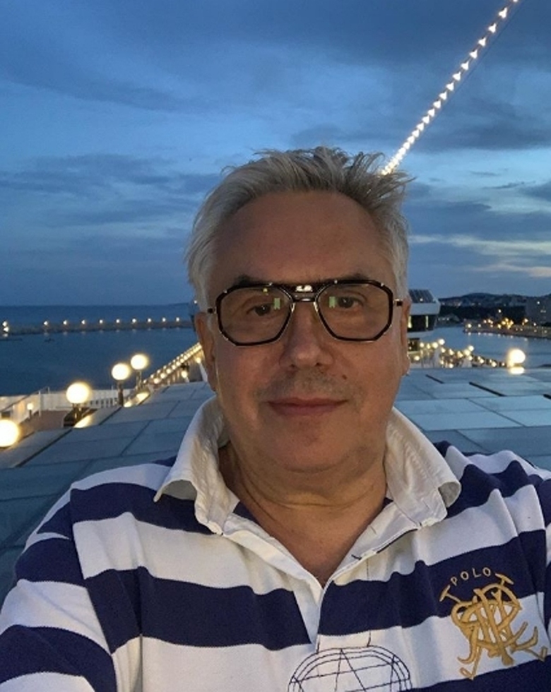 СТАНИСЛАВ САДАЛЬСКИЙ