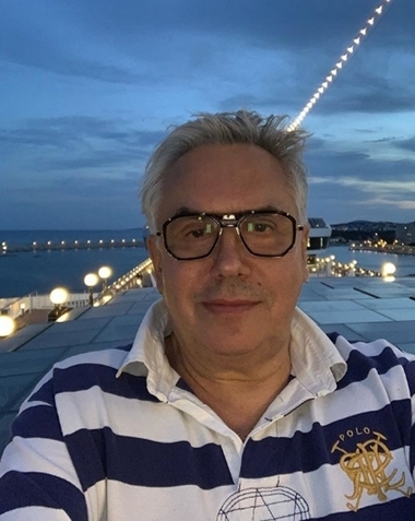СТАНИСЛАВ САДАЛЬСКИЙ