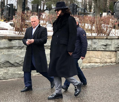Филипп Киркоров вышел из траурного зала