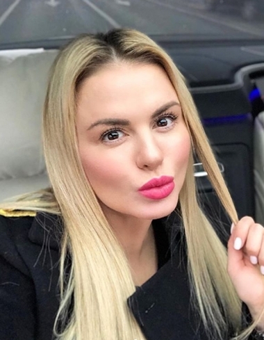 Анна Семенович