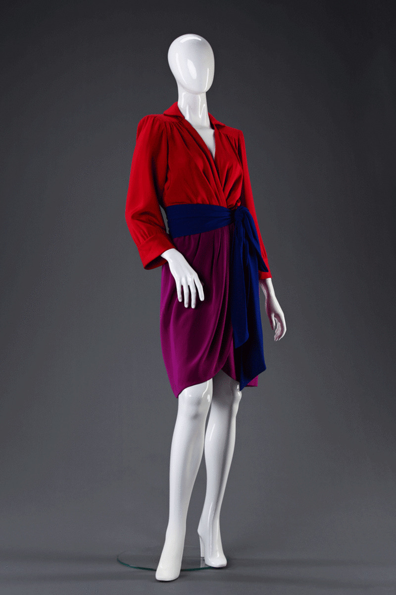 Yves Saint Laurent (платье из коллекции Александра Васильева)
