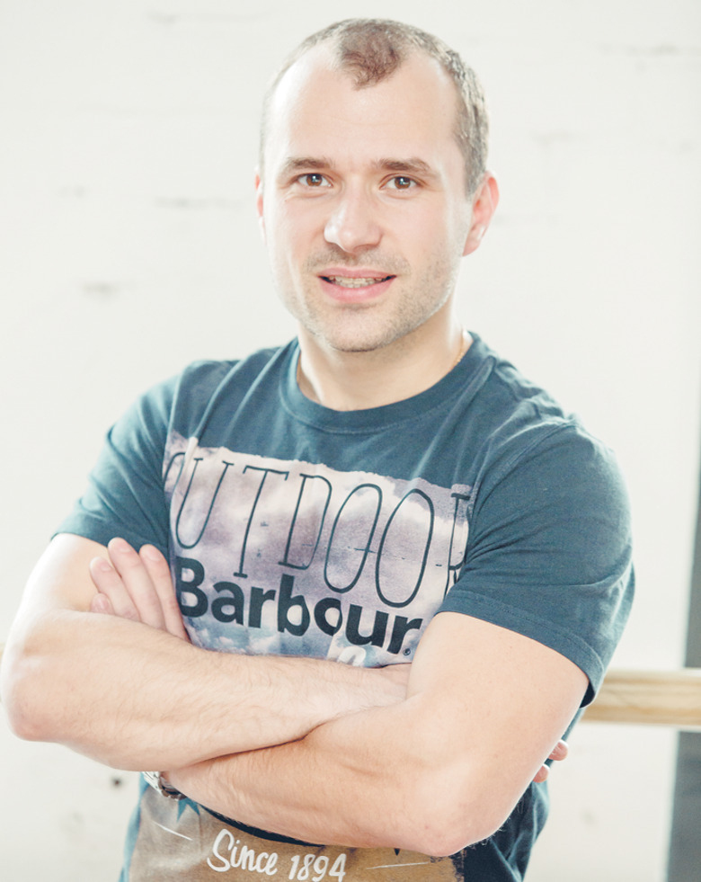Александр Якин