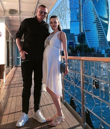 ДМИТРИЙ ТАРАСОВ И АНАСТАСИЯ КОСТЕНКО