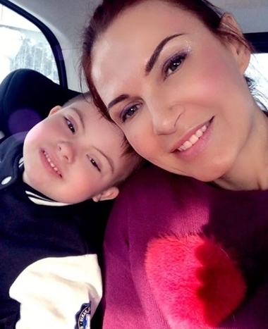 Эвелина Бледанс с сыном