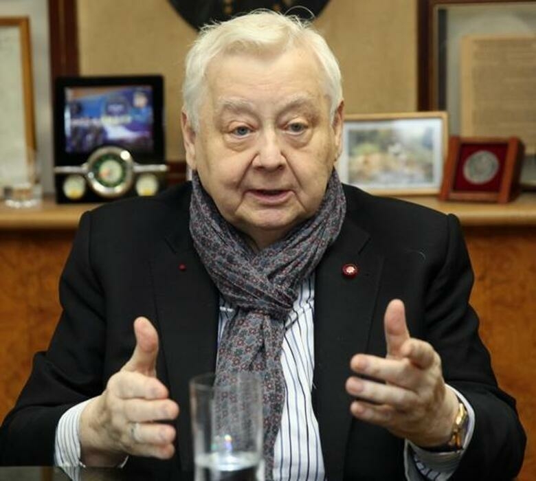 Олег Табаков