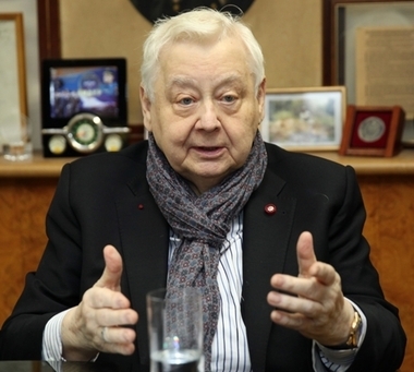 Олег Табаков