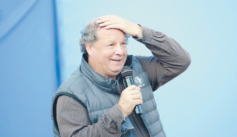 Дмитрий Астрахан