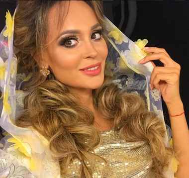Анна Калашникова