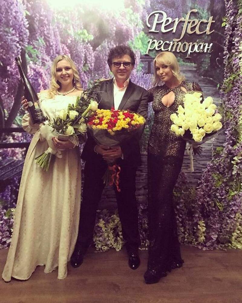 Волочкова в "голом" платье