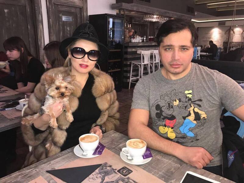 Главный редактор vizzoomir.com Лена Ленина берет интервью у Рустама Солнцева