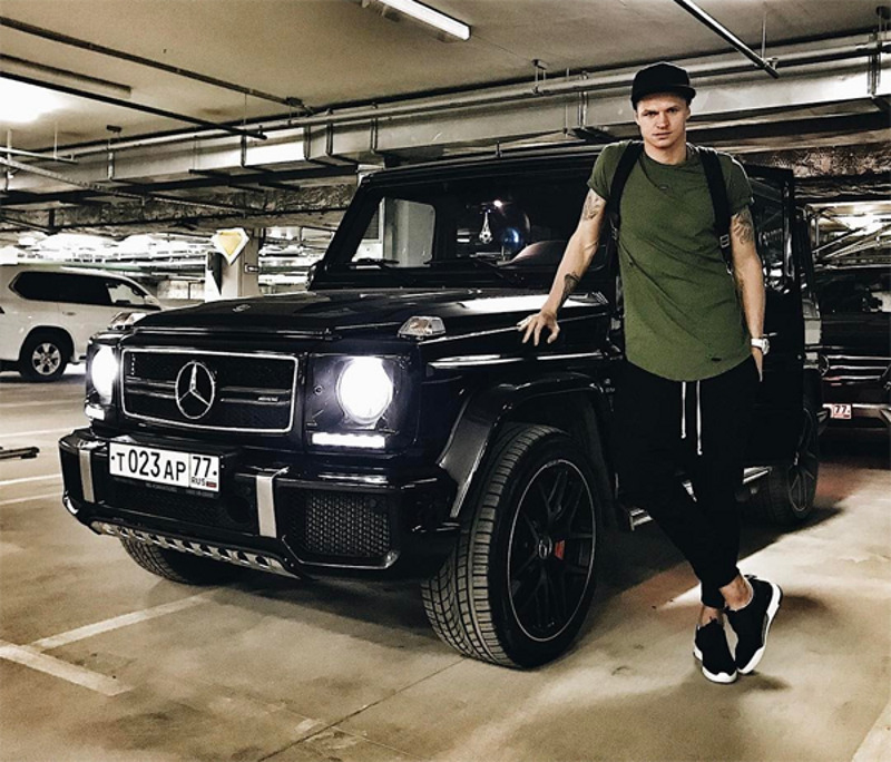 Дмитрий Тарасов не носит носки