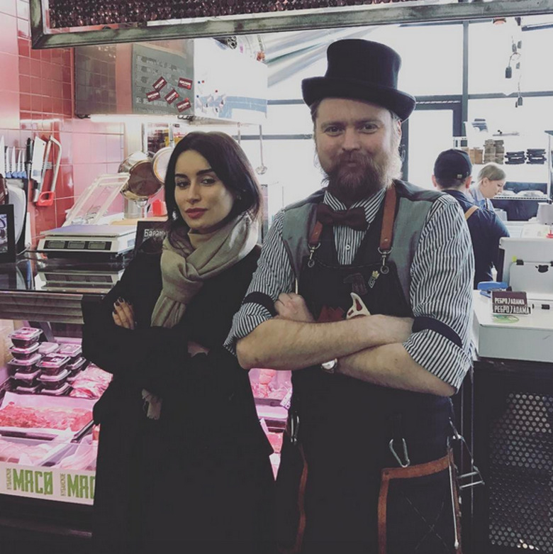 Тина Канделаки и мясник