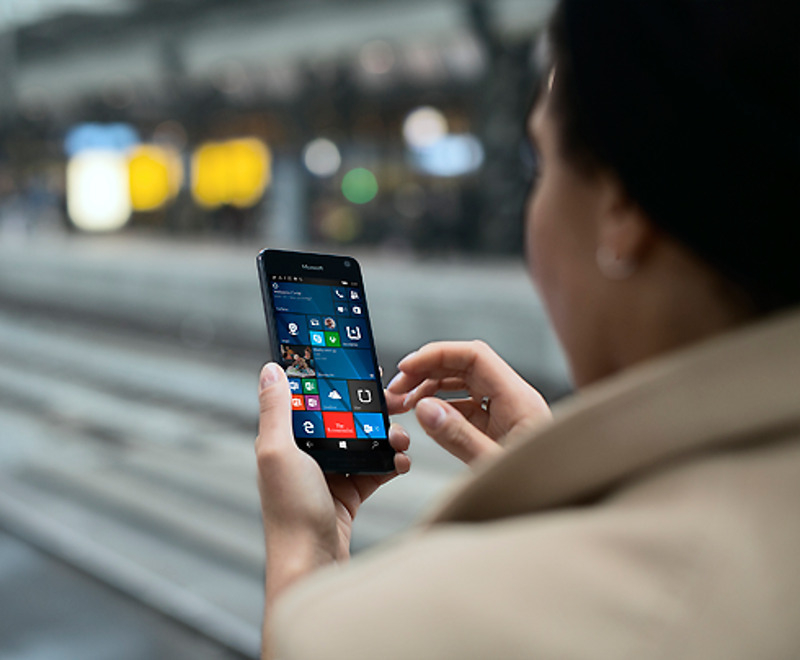 Смартфон Microsoft Lumia 650