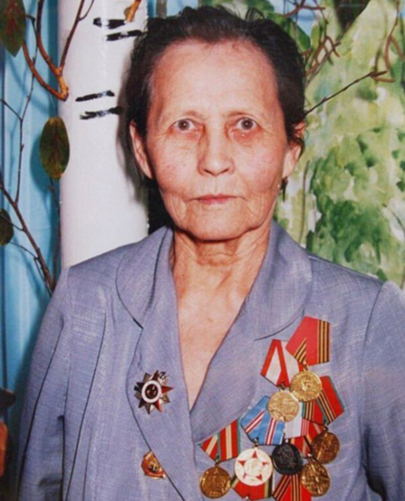 Бабушка Ирины Шейк