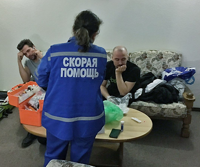 Группа ViVa временно потеряла двух участников