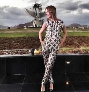 Ксения Собчак в комбинезоне Dolce&amp;Gabbana. Фото: Instagram.com/xenia_sobchak.