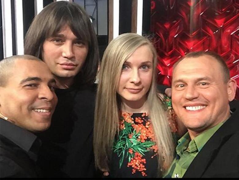 Анастасия Дашко с другими экс-участниками "Дома-2". Фото: Instagram.com/stepanmen.