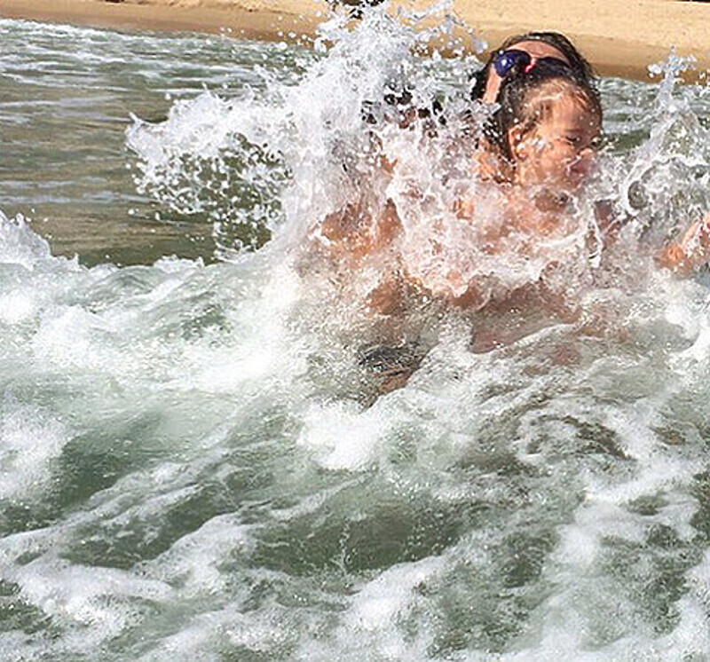 Fkirkorov: «Последние брызги нашего солнечного болгарского лета 2015.....» Фото: Instagram.com/fkirkorov.