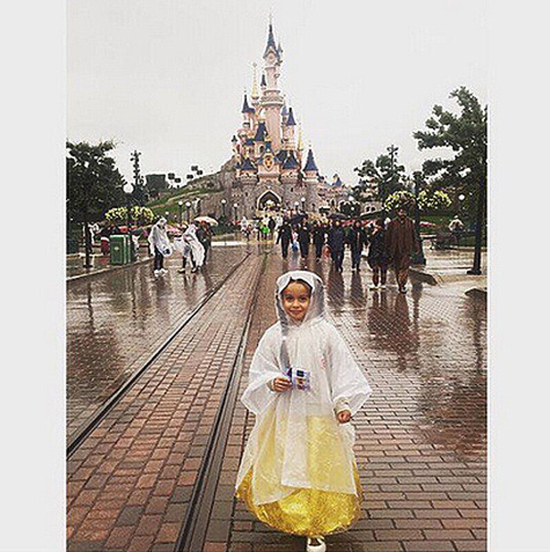 Ксения Бородина и Маруся отдыхают в «Диснейленде». Фото: Instagram.com/borodylia.