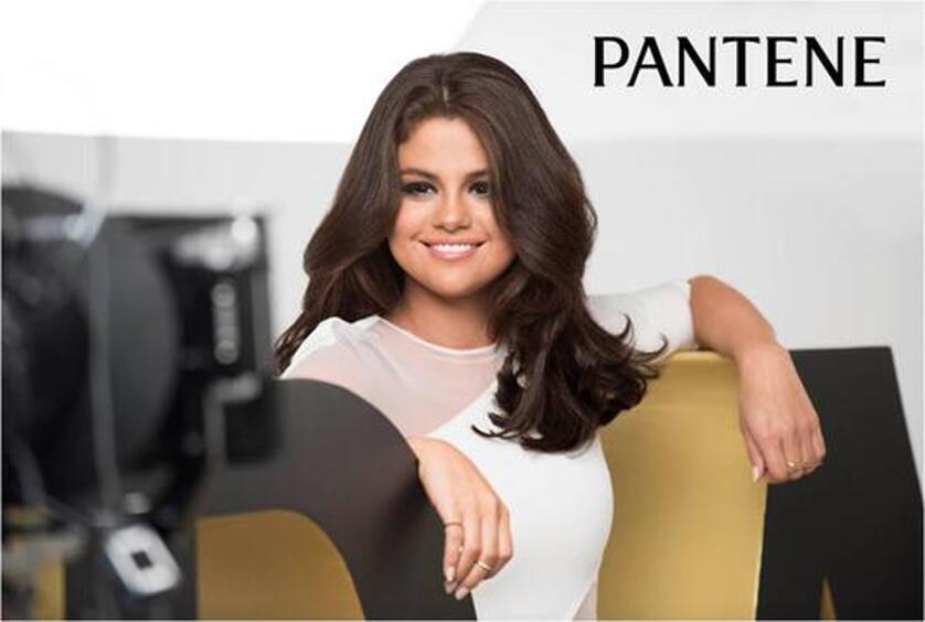 Селена Гомес — новый глобальный посол Pantene Pro-V