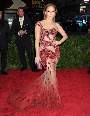 Дженнифер Лопес на Met Gala. Фото: Rex Features/Fotodom.ru.