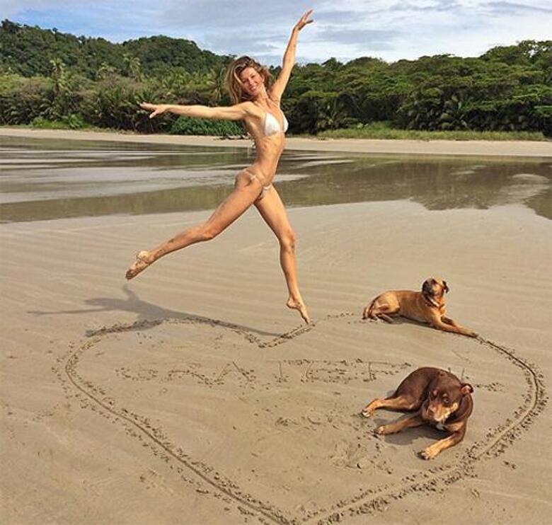 Жизель Бундхен поблагодарила этим снимком своих поклонников. Фото: Instagram.com/giseleofficial.