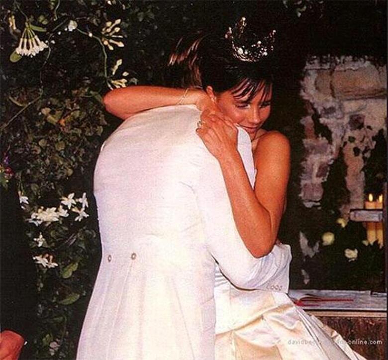 Виктория и Дэвид Бекхэм. Фото: Twitter.com/@victoriabeckham.