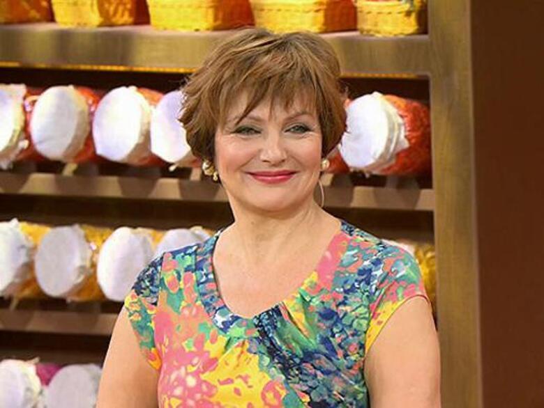 Елена Чарквиани.