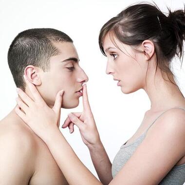 Как перестать бояться говорить «об этом»? Фото: Fotolia/PhotoXPress.ru.