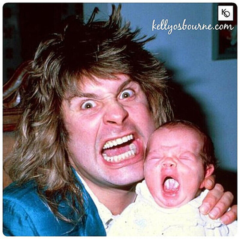 Оззи Осборн и маленькая Келли Осборн. Фото: Instagram.com/kellyosbourne.